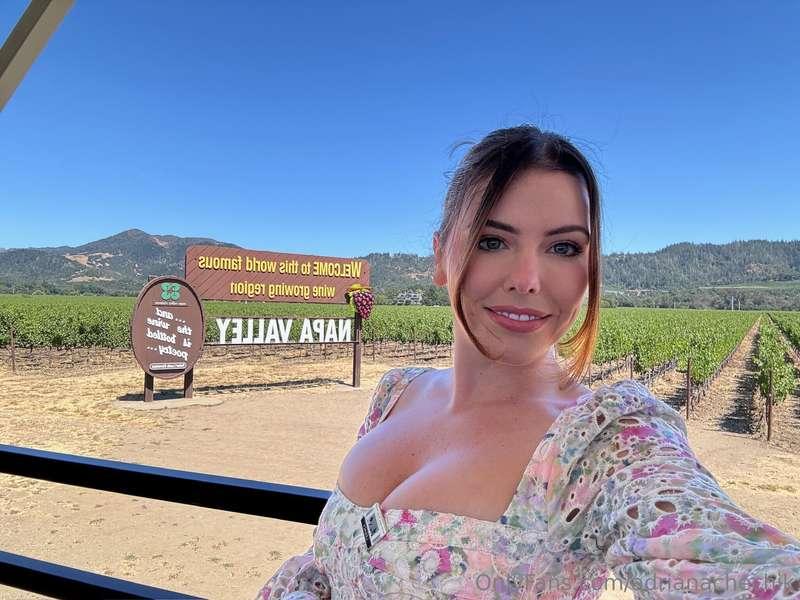 adrianachechik main image