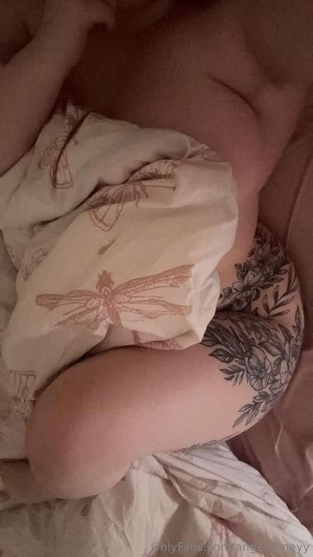 Freezing this morning! Who’s keeping me warm? ;) 