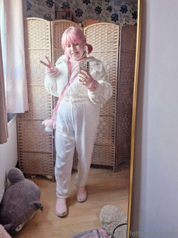 charlottebunnybun image #0