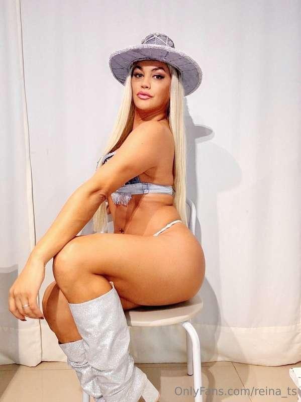 Hey, dear, this night is made for adventures, pleasant confe..