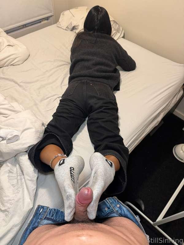 Every night is sockjob night with me 😜🥵