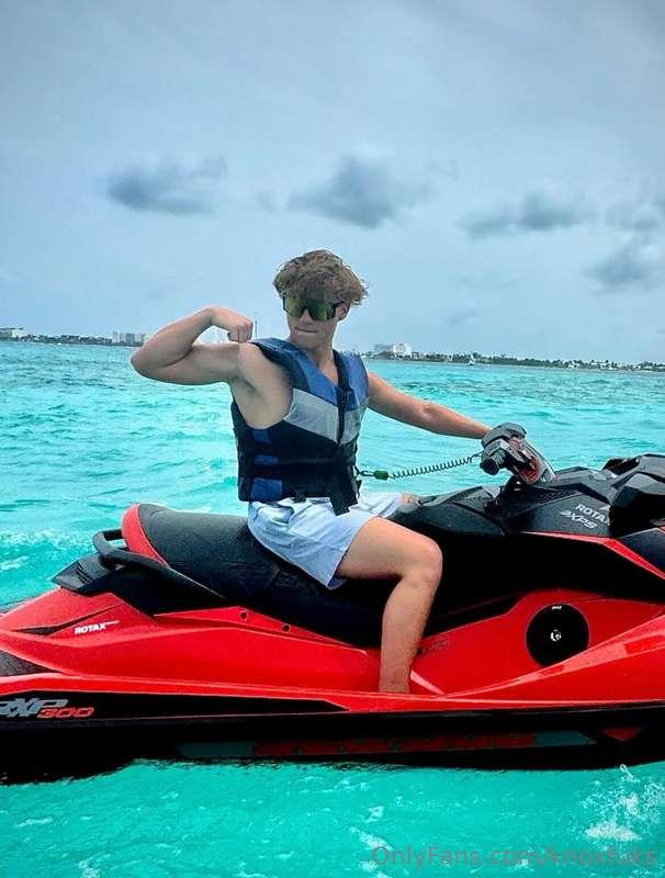Who wanna ride?😉