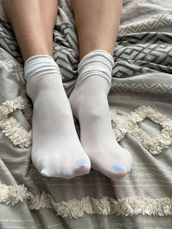 mrs_footjobqueen image #7