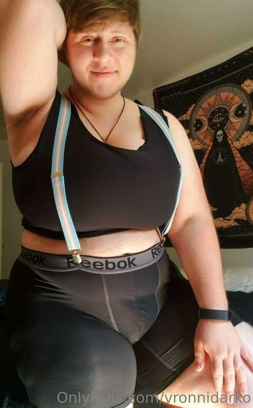 thecurvyprince image #3