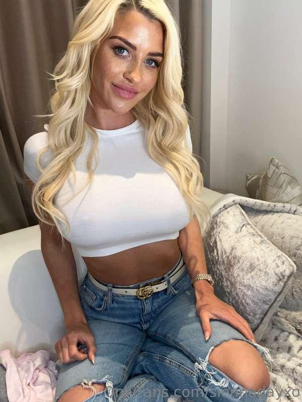 Ready and waiting for a date....