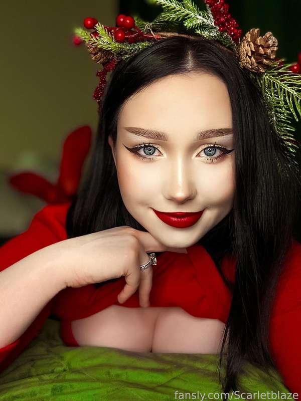 Merry Christmas and I wish you a happy New Year! 🎁🎅🎄

First of all, I want to express my gratitude, I am glad to see you here, I am glad to see you on the streams!!!
Your words and your support help me to move on and develop my pages. ♥️

I want to wish you success in your business, may your efforts be rewarded! 🫶
Appreciate yourself, your body, and let it rest with my content. 
Don't forget to do more things that give you pleasure and positive emotions! 

Thanks to you, I am achieving more and more every year. 🌙
In the new year, I wish to buy a new phone to create new, even hotter photos and videos!
I will be grateful if you can help me fulfill my dream! 
Thank you all, I kiss you. 💋
Your Scarlet. ♥️