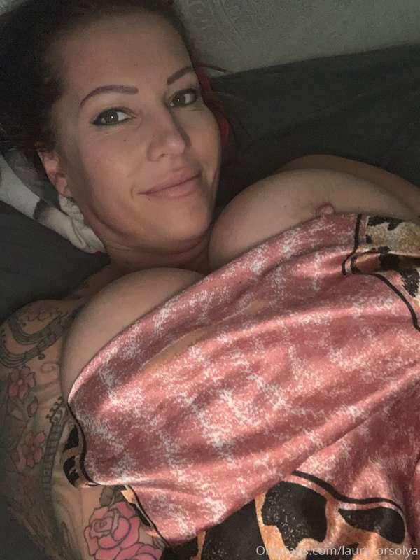 😘