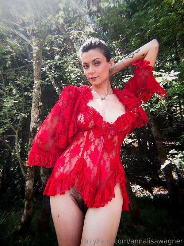 The lady in red is dancing with me 🎶