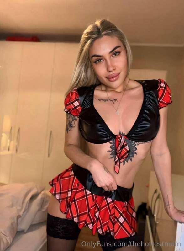🎀FREE SUBSCRIPTION🎀
Gorgeous doll for your hot desires @kari..