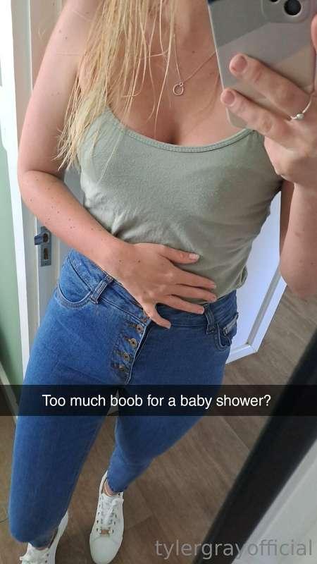 When is cleavage okay and when is it not 🤔