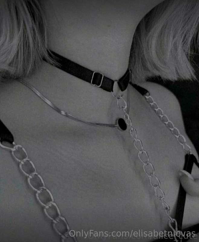 Hello baby, I'm new here, waiting for you
  
   🖤@alice_cute..