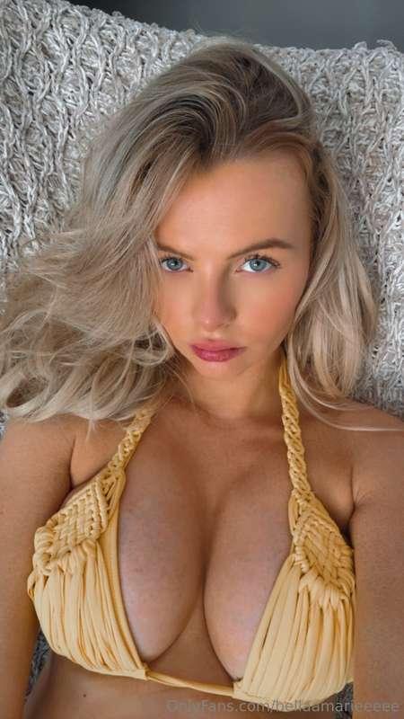 Brand New Content Dropped 🌼💛 DM to be first to see 😉