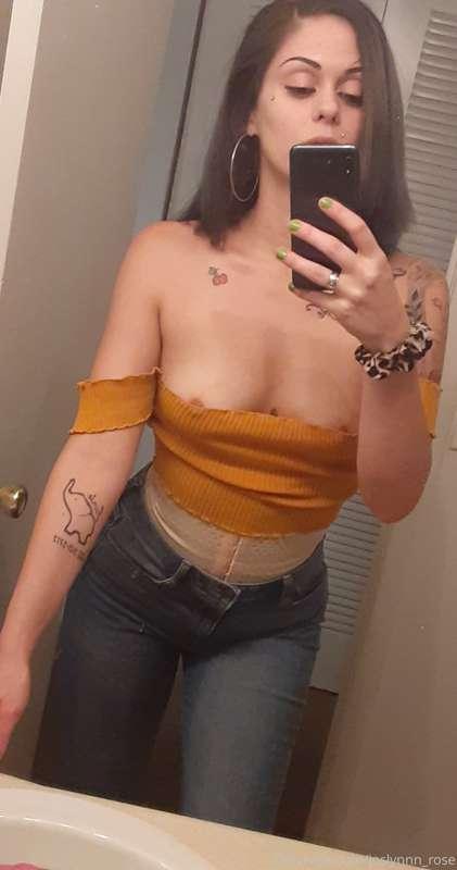 joslynnn_rose image #2