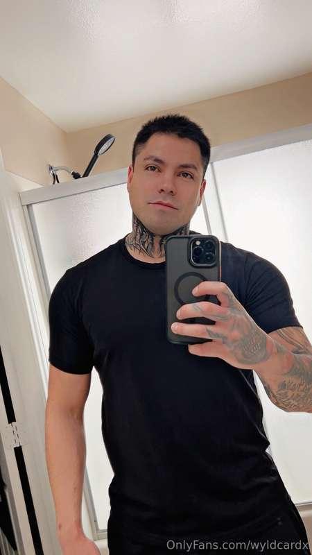 Be sure to check out my other profile while it’s free 😜 I sh..