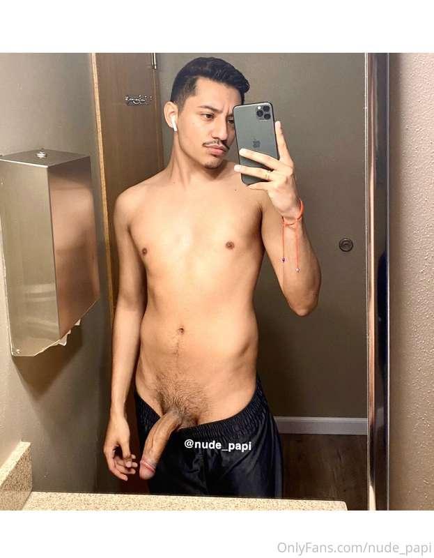 Welcome to my Onlyfans! Don't be shy, shoot me a message let..
