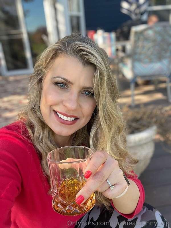 What a day it would be without a good sip...🥰