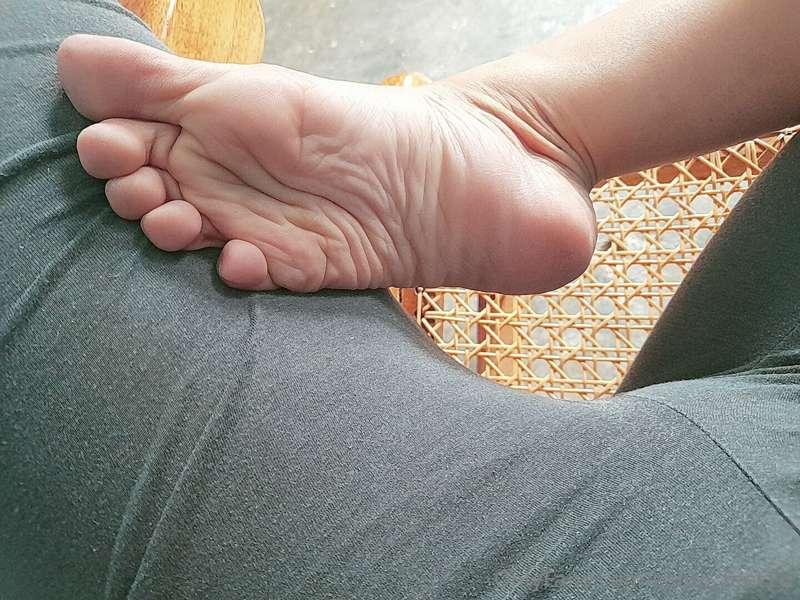 Hasta ahi podemos acomodar las suelas, convenientemente 😌😈😈😍..