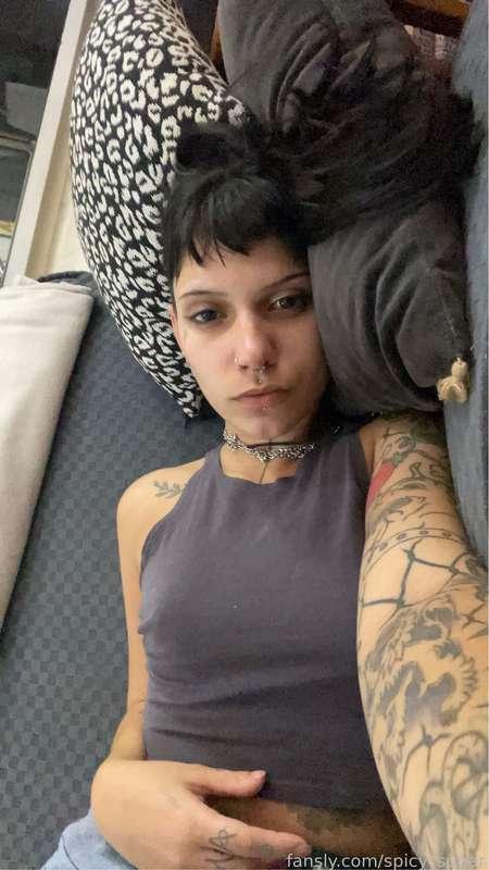 Come lay down with me?
Ive had a headache all day and what I think would cure me is you 

#selfie #alternative #fyp #nudes #amateur #face #tattoos 