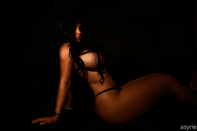 Still catching up on dms 😫😫 here is something to keep u ente..