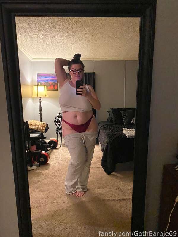 Time to settle down for the day and relax…hope you have a lovely night! 😈😴🖤 #thick #bbw #chubby #milf #horny #bigtits #bigboobs #tits #boobs #panties #tease #pawg #fyp