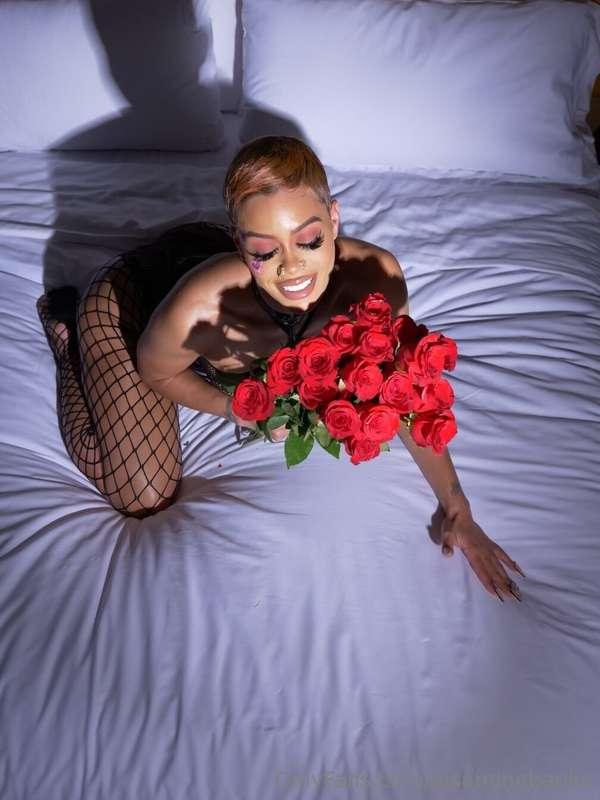 Okay thx for the flowers now give me that dick🤤