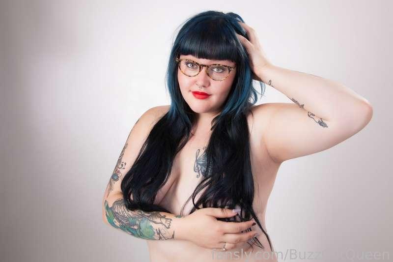 buzzcutqueen image #9