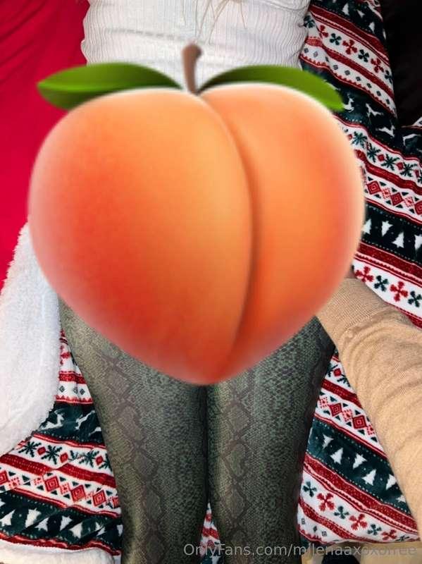 Welcome Home! Time to Squeeze that Phat, Soft & Jiggly A$$ o..