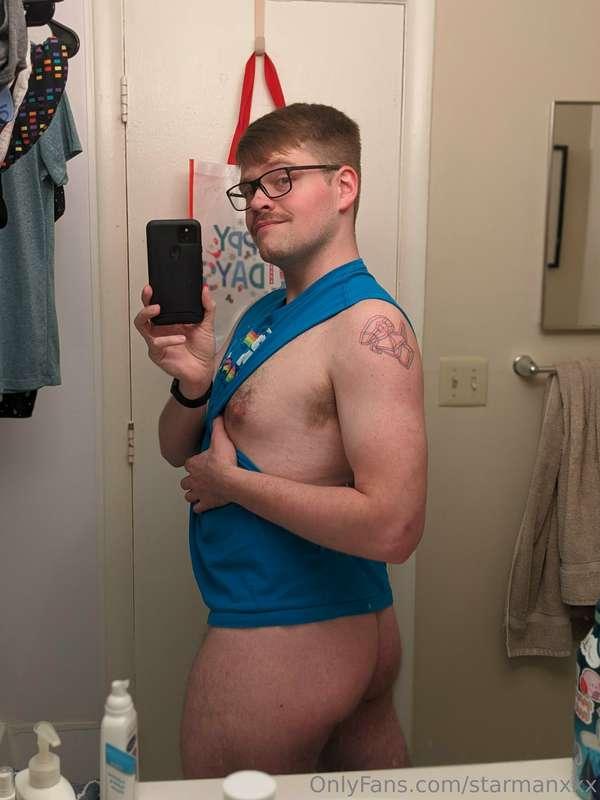 Bet you wish you could rip this tank off of me 😏
