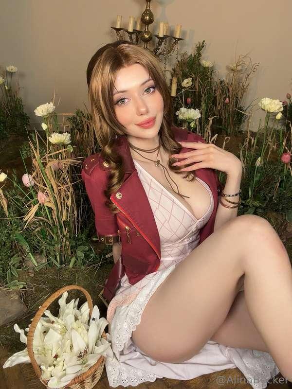 Aerith 💐 flower girl with a few secrets…