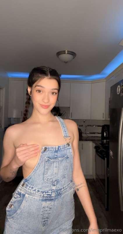 imaprilmaexo image #0
