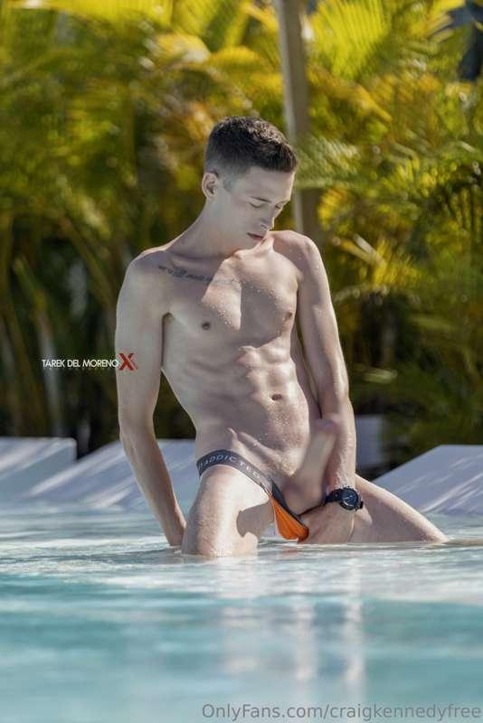 Getting my vitamin D :p
**Uncensored photo on my VIP page :*..