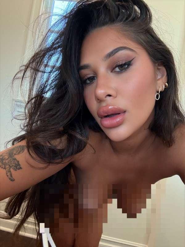 dm me for full pics!!! 