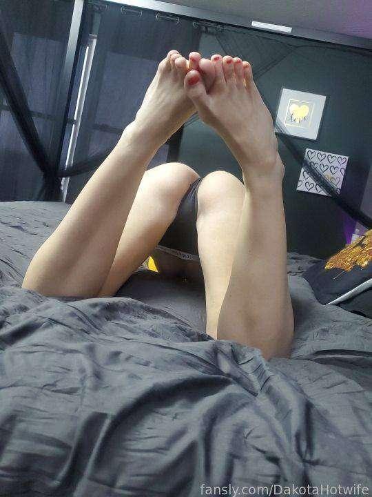 dakotahotwife image #65