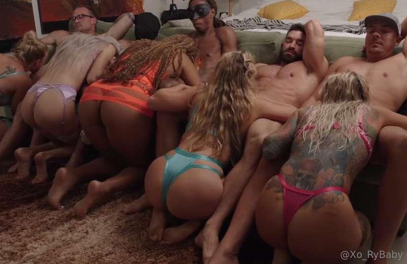 🥵 (5 - GUYS) CREAMPIE ORGY 🥵Diving headfirst into my first-e..