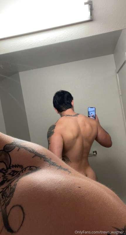 Who likes back muscles😉