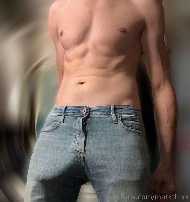 3 pics for your pleasure. More pics and vids on my vip page.