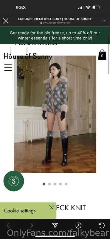 my christmas want item! like ugh this is so cute hehe :p 🖤