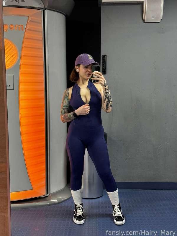 would you be my gym bro?😜 
#gymgirl #workout #bubblebutt #sweaty 