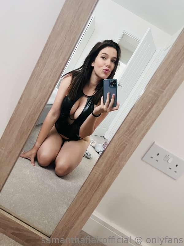 samanthaflairofficial image #3