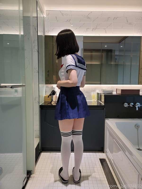 s2x6974892 image #0