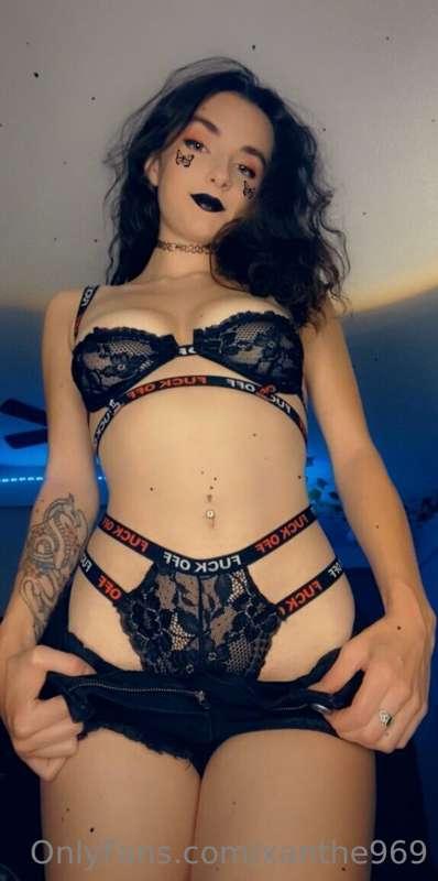 🌹✨love this set ✨🌹
Starting October 20th I will be doing a c..