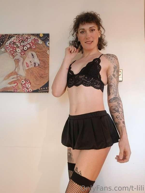 I had fun on cam today on chaturbate hihi
How was my outfit?..
