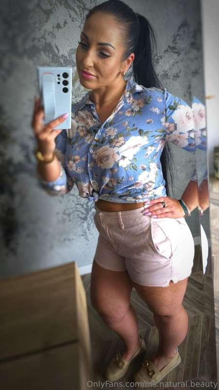 Today's look....😊😉