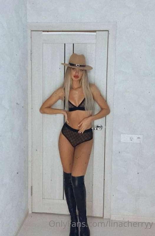 How's that for a cowboy? I'm very good at riding 😏😈🔥