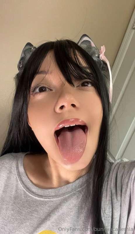 Sorry, can’t talk right now I’m busy memeing myself on the i..