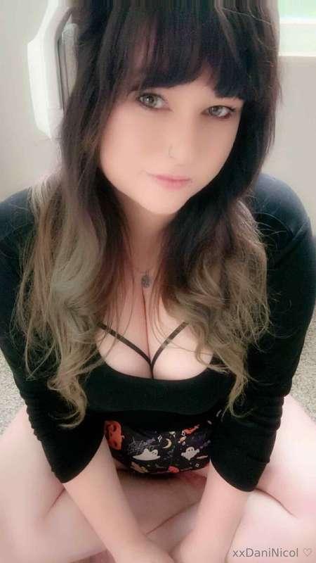 okay sooo… 🥺💖i’ve been dying to treat myself to some new goo..