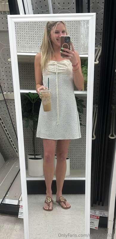 Starbies & shopping hit better while on vacation! 🛍️🏝️