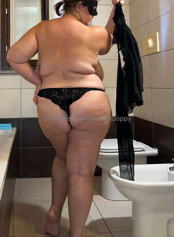 sensualpoppy image #5