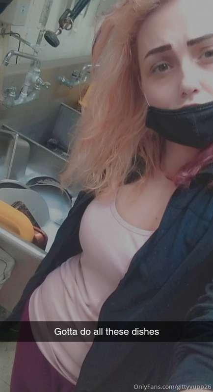 Send me a tip for special content tonight while I'm at work ..