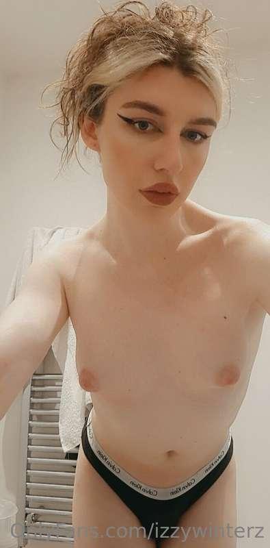 izzywinterz image #0